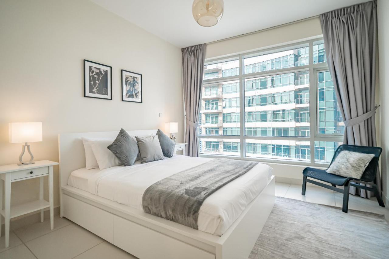 ドバイHiguests - Designer Apt With Panoramic View Near Burj Khalifaアパートメント エクステリア 写真